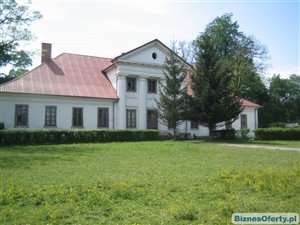 Wyjątkowy Dworek nad Jeziorem Rożnowskim