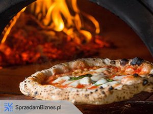 Sprzedaż dochodowej pizzerii pod Warszawą  piec opalany drewnem  know-how  wyposażenie