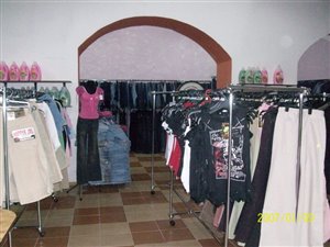 Sprzedam prosperujący sklep odziezowy