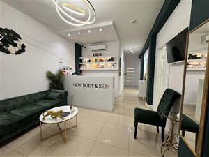 Sprzedam salon w dochodowej niszy w centrum Warszawy