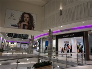 Sprzedam Butik w Galerii Handlowej Kraków z meblami i asortymentem Faktura 23%