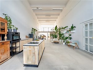 studio filmowo - fotograficzne / dom produkcyjny / marka