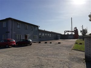 Zakład produkcyjny drzwi drewnianych