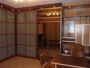 ODSTĄPIĘ  SALON Z EKSPOZYCJĄ MEBLOWĄ   CENTRUM ŁOMIANEK OKAZJA !!!