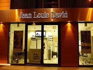 Salon fryzjerski znanej sieci kosmetycznej