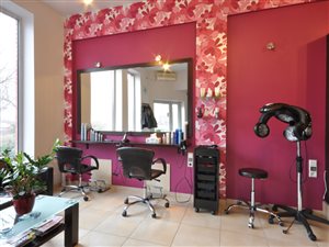 Odstąpię salon fryzjersko-kosmetyczny Warszawa