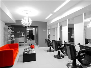 Sprzedam odstąpię dochodowy salon fryzjerski