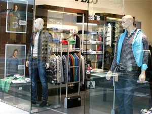 Sprzedam rentowny sklep z odzieżą męską (w stylu casual)