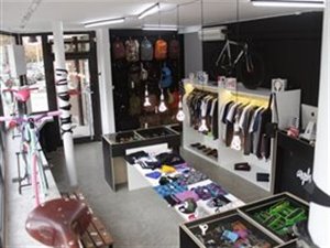 Sprzedam sklep rowerowo odzieżowy (z warsztatem) oraz sklep on-line