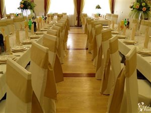 Restauracja z wyposażeniem w centrum całorocznego kurortu