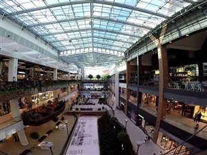 Odstąpię lokal handlowo-usługowy w galerii handlowej Forum Gdańsk
