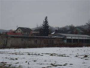 Sprzedam zakład ślusarski, halę o łącznej pow. 900m kw. z wyposażeniem