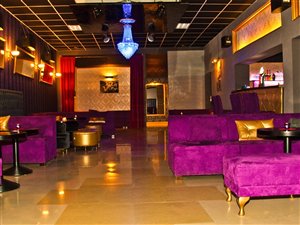 oddam 2 punkty gastronomiczne (1-bar, 2-pub) za odstępne