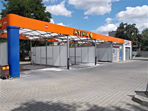 Myjnia samoobsługowa ze stanowiskiem ręcznym
