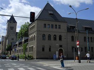 Duża Szkoła Językowa w Poznaniu na Sprzedaż