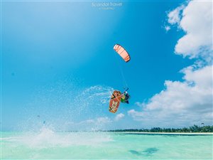 Zanzibar/ szkoła kitesurfingu i ziemia pod hotel