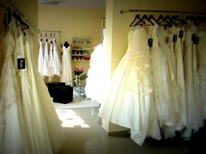 Sprzedam salon sukien ślubnych Maślice