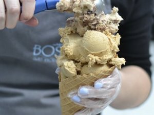 Sprzedam Najlepszą Lodziarnio Kawiarnie w mieście.