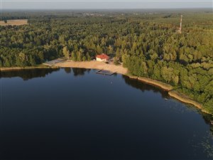 Renomowany ośrodek wypoczynkowy nad jeziorem, Pojezierze Łęczyńsko-Włodawskie