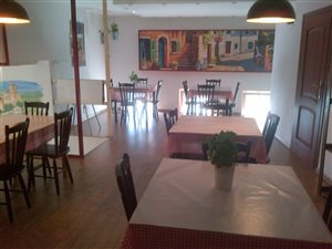 Rentowna restauracja z umową najmu.
